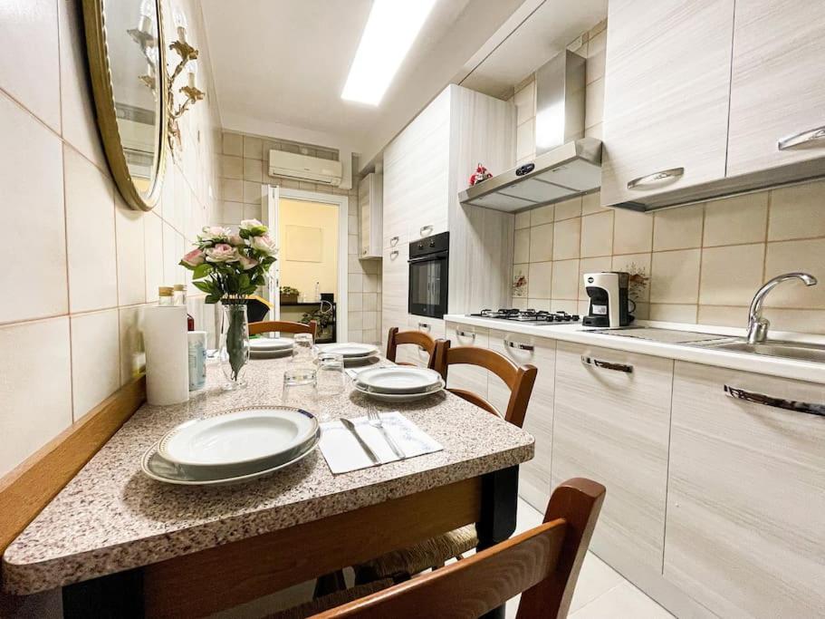 III - Cozy Single Room A Milan Luaran gambar